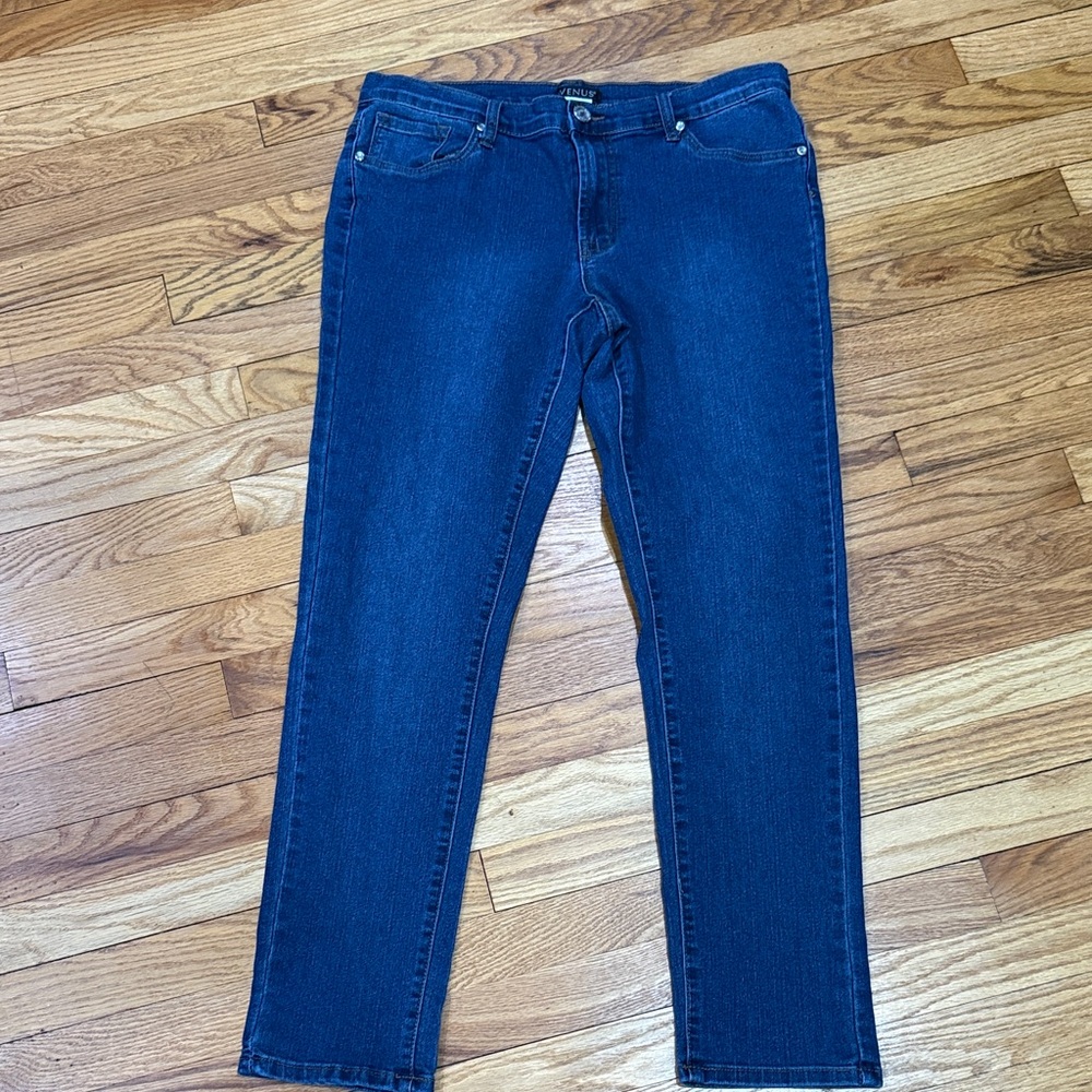 VENUS Blue Denim Jeans Sparkle Crystal buttons.